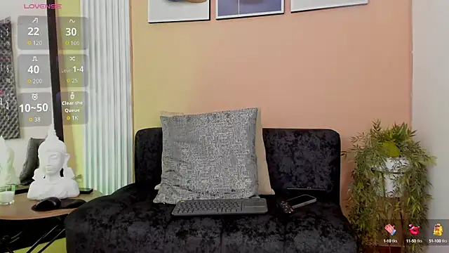 Snapshot of thomas_eliotts chatting on October 28, 2025, 7:57 pm thomas eliotts online show from October 28, 2025, 7:57 pm