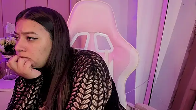 MollyBigBoobs12 online show from July 18, 2026, 10:24 am