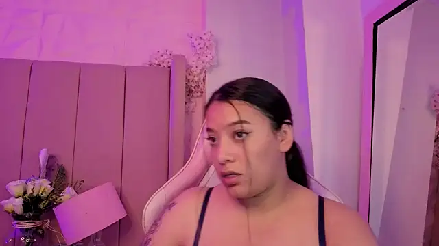 MollyBigBoobs12 online show from July 21, 2026, 10:00 pm