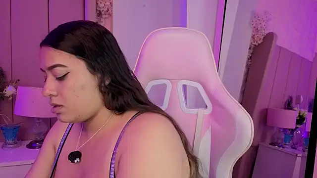 MollyBigBoobs12 online show from July 15, 2026, 9:55 pm