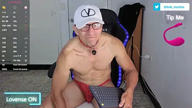 Snapshot of KALE_19 chatting on February 6, 2026, 1:56 am KALE 19 online show from February 6, 2026, 1:56 am