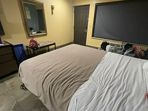 Snapshot of xburykaialivex chatting on February 16, 2025, 5:15 am xburykaialivex online show from February 16, 2025, 5:15 am