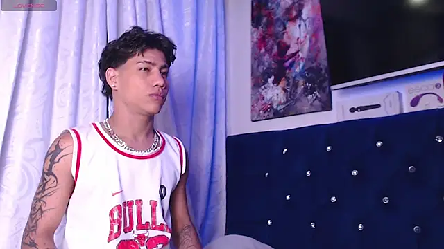 Snapshot of Sexys_Boys_Hot1 chatting on December 2, 2025, 1:50 am Sexys Boys Hot1 online show from December 2, 2025, 1:50 am