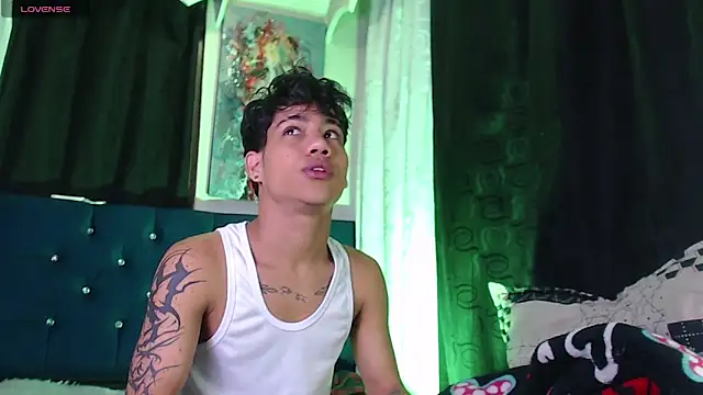 Snapshot of Sexys_Boys_Hot1 chatting on January 15, 2026, 1:31 am Sexys Boys Hot1 online show from January 15, 2026, 1:31 am