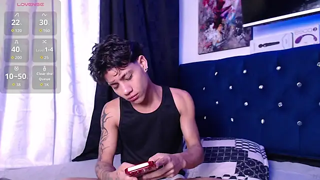 Snapshot of Sexys_Boys_Hot1 chatting on November 22, 2025, 3:27 am Sexys Boys Hot1 online show from November 22, 2025, 3:27 am