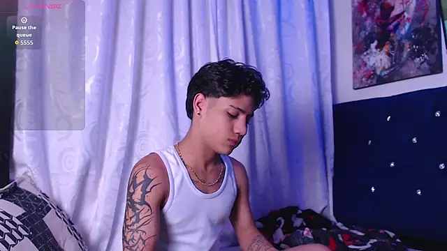 Snapshot of Sexys_Boys_Hot1 chatting on December 5, 2025, 1:27 am Sexys Boys Hot1 online show from December 5, 2025, 1:27 am