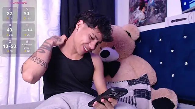 Snapshot of Sexys_Boys_Hot1 chatting on November 11, 2025, 2:17 am Sexys Boys Hot1 online show from November 11, 2025, 2:17 am