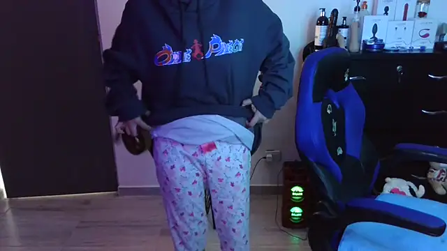 Snapshot of thomascooper7 chatting on October 27, 2025, 7:15 pm thomascooper7 online show from October 27, 2025, 7:15 pm