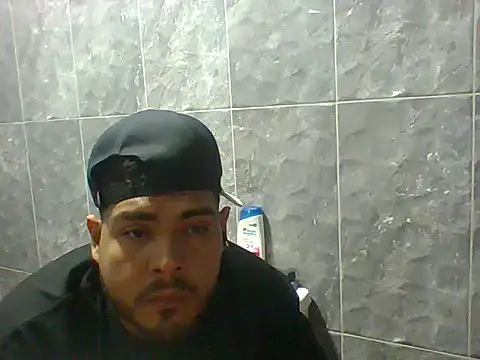 Snapshot of granslam_ chatting on November 18, 2025, 8:34 pm granslam online show from November 18, 2025, 8:34 pm