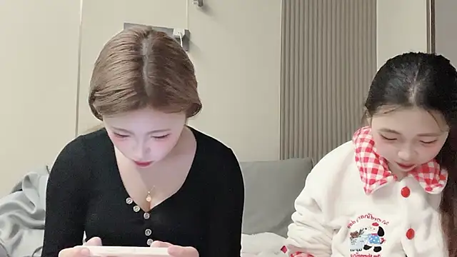 MM YY SS online show from November 8, 2025, 11:47 am