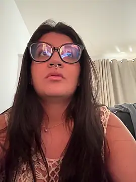 Snapshot of isa_ofc2024 chatting on March 2, 2025, 12:03 pm isa ofc2024 online show from March 2, 2025, 12:03 pm