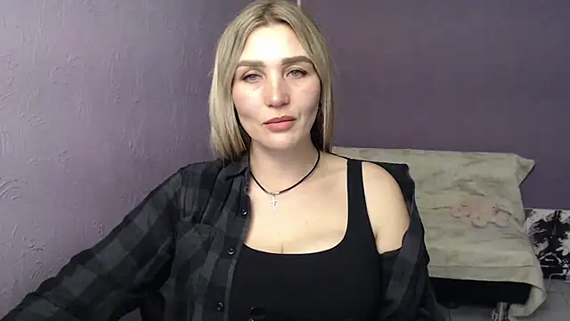  sexy lady online show from November 3, 2025, 1:15 pm