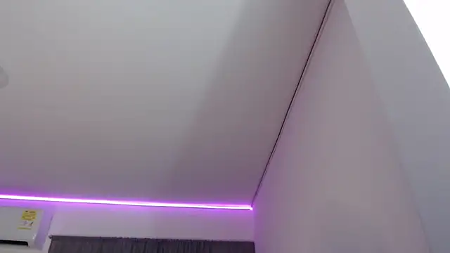 Snapshot of dereckbrownn chatting on March 20, 2025, 11:12 pm dereckbrownn online show from March 20, 2025, 11:12 pm