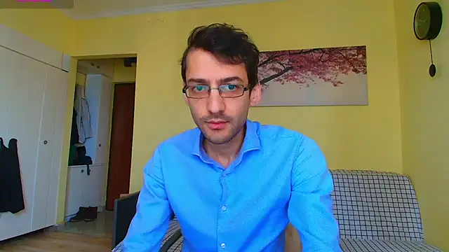 Snapshot of HungEddy chatting on December 5, 2025, 8:35 am HungEddy online show from December 5, 2025, 8:35 am