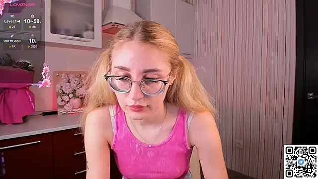 Snapshot of LivyyBossom chatting on February 8, 2025, 6:01 pm LivyyBossom online show from February 8, 2025, 6:01 pm