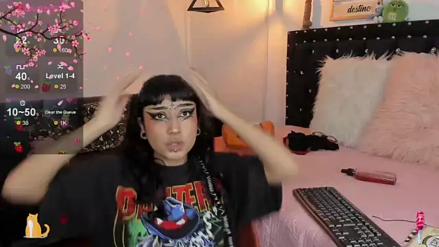 Snapshot of meow_mota chatting on March 19, 2025, 8:11 pm meow mota online show from March 19, 2025, 8:11 pm