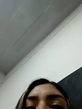 GIRL DONCELLA online show from February 25, 2025, 9:58 pm