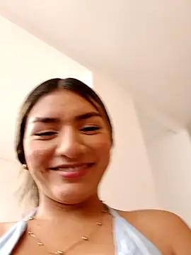 GIRL DONCELLA online show from March 12, 2025, 8:52 pm