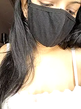 Nisha027 online show from November 3, 2025, 12:16 am