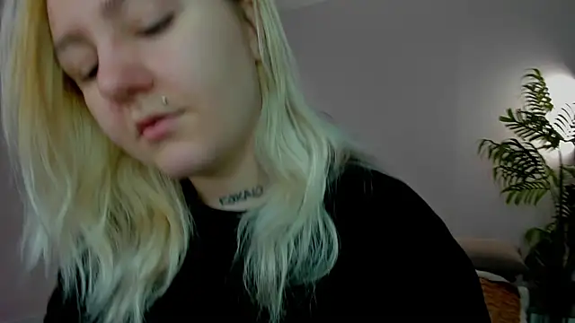 Snapshot of Debbie_Taylor chatting on November 22, 2025, 5:34 pm Debbie Taylor online show from November 22, 2025, 5:34 pm