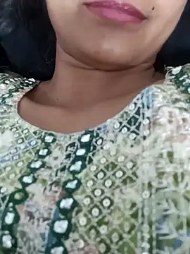Snapshot of Rajni-Mehra chatting on March 16, 2025, 3:04 am Rajni-Mehra online show from March 16, 2025, 3:04 am