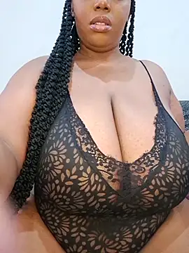 Snapshot of juicygoddess2 chatting on March 4, 2025, 8:35 am juicygoddess2 online show from March 4, 2025, 8:35 am