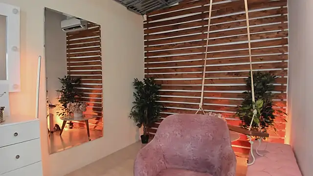 Sapphire Venuss online show from February 27, 2025, 11:04 pm