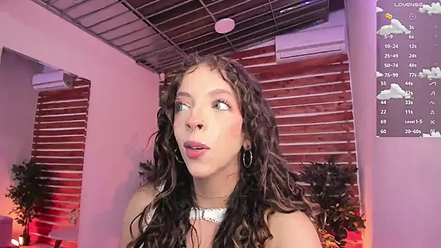 Sapphire Venuss online show from September 13, 2025, 1:16 am