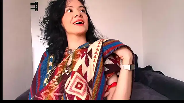 Snapshot of miabeautyxx chatting on February 7, 2026, 1:52 pm miabeautyxx online show from February 7, 2026, 1:52 pm