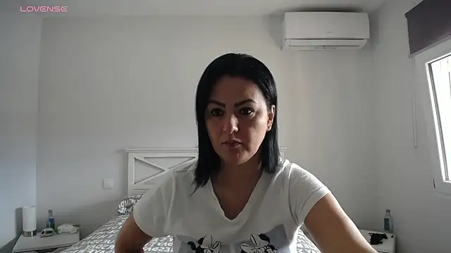 Sofiiaa Cooper online show from February 5, 2026, 10:33 am