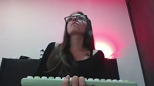 Aurora blossom   online show from October 28, 2025, 10:41 pm