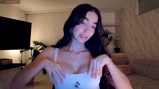 Snapshot of Siny_Moore chatting on February 24, 2026, 12:55 am Siny Moore online show from February 24, 2026, 12:55 am