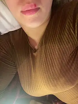 69Laura696 online show from February 21, 2025, 3:21 pm