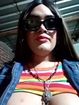 Snapshot of yovana13 chatting on December 15, 2025, 11:31 pm yovana13 online show from December 15, 2025, 11:31 pm