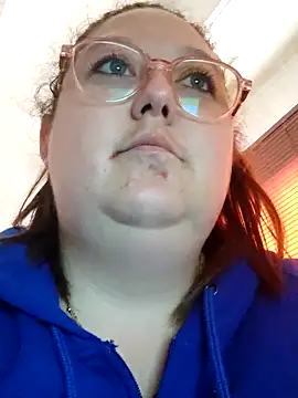 Snapshot of Chloee_ep chatting on February 14, 2025, 3:05 pm Chloee ep online show from February 14, 2025, 3:05 pm
