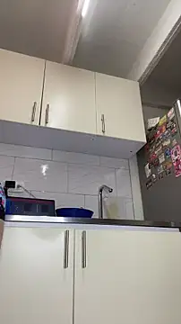 Chloee ep online show from December 3, 2025, 6:29 pm