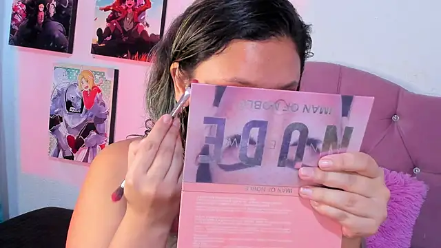 Mila nixon02 online show from September 18, 2025, 4:54 pm