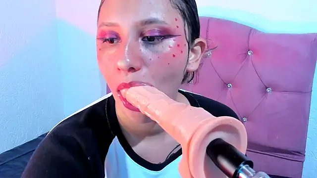 Mila nixon02 online show from March 9, 2025, 6:32 pm