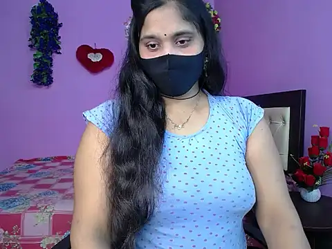 Snapshot of Hot_Maleka chatting on May 24, 2026, 5:02 pm Hot Maleka online show from May 24, 2026, 5:02 pm