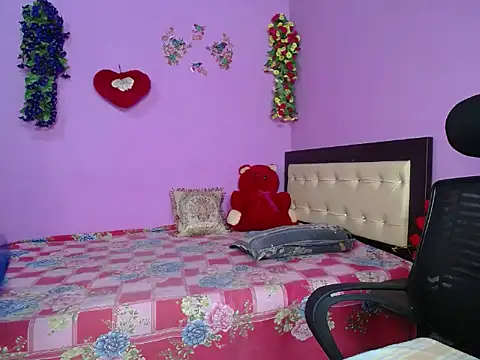 Snapshot of Hot_Maleka chatting on April 20, 2026, 4:41 pm Hot Maleka online show from April 20, 2026, 4:41 pm