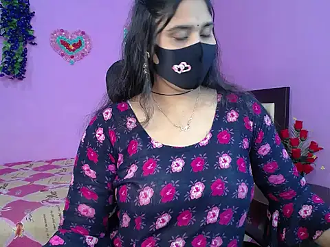 Hot Maleka online show from March 11, 2026, 4:34 pm