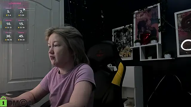 Snapshot of Sara_Robinson chatting on May 14, 2026, 3:03 am Sara Robinson online show from May 14, 2026, 3:03 am