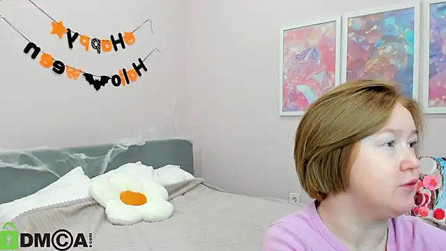 Snapshot of Sara_Robinson chatting on November 3, 2025, 2:17 am Sara Robinson online show from November 3, 2025, 2:17 am