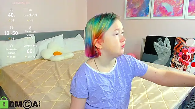 Snapshot of Sara_Robinson chatting on December 19, 2025, 2:37 am Sara Robinson online show from December 19, 2025, 2:37 am