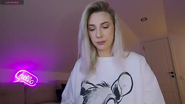 Snapshot of KhloeK chatting on March 23, 2026, 10:59 am KhloeK online show from March 23, 2026, 10:59 am