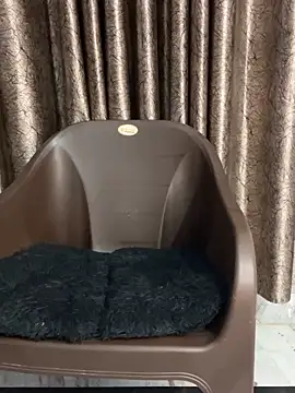 Sexo shivani online show from October 19, 2025, 2:42 pm