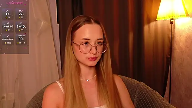 Tiffanyhunt online show from November 26, 2025, 1:33 pm