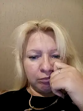Snapshot of Lauri_scherri chatting on September 24, 2025, 6:25 pm Lauri scherri online show from September 24, 2025, 6:25 pm