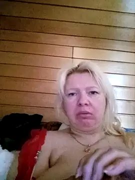 Snapshot of Lauri_scherri chatting on September 27, 2025, 11:49 am Lauri scherri online show from September 27, 2025, 11:49 am
