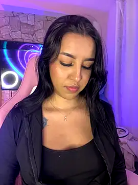 Snapshot of Tamara_Roberts1 chatting on November 26, 2025, 2:00 am Tamara Roberts1 online show from November 26, 2025, 2:00 am